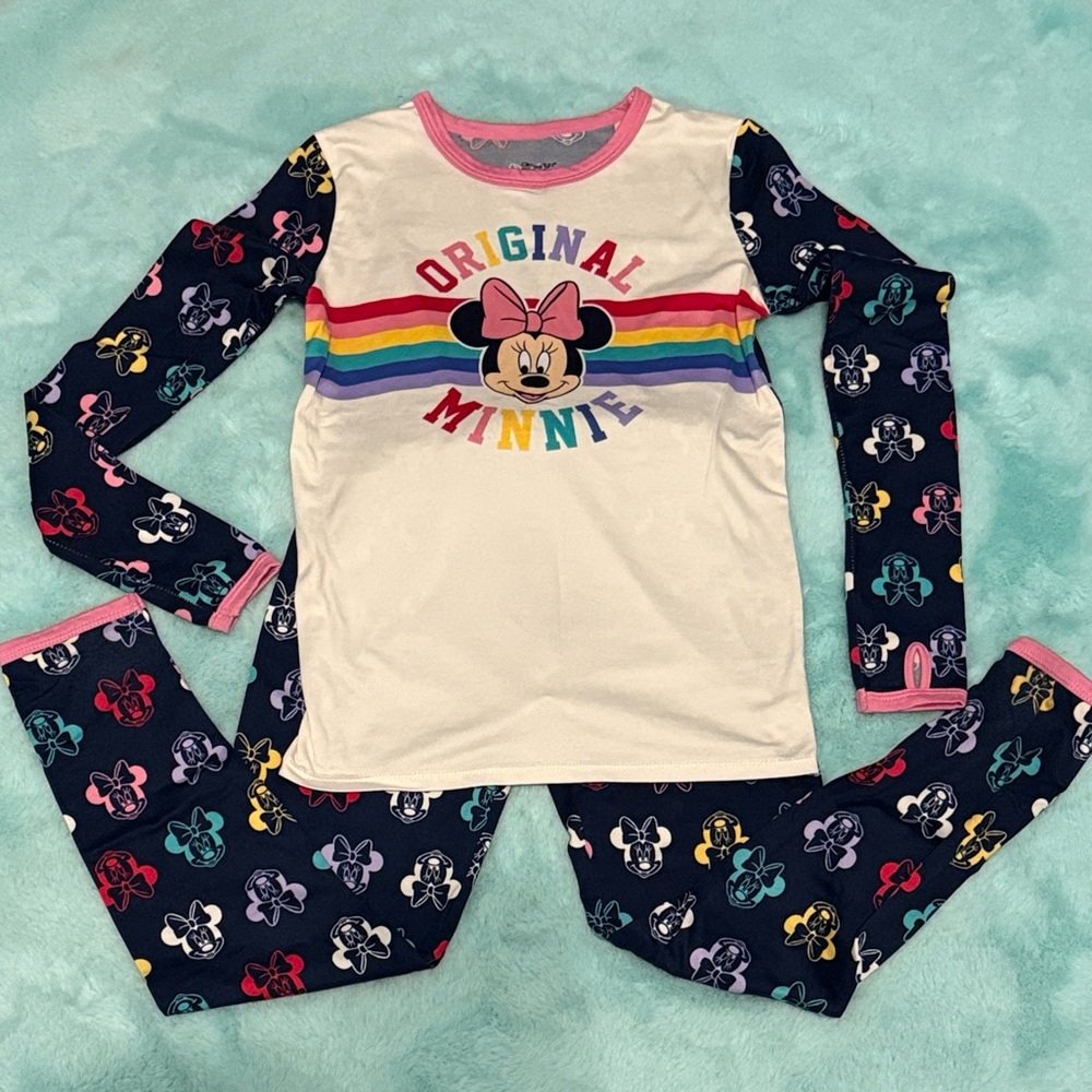 Cuddl Duds Minnie Mouse PJs / Thermals size medium